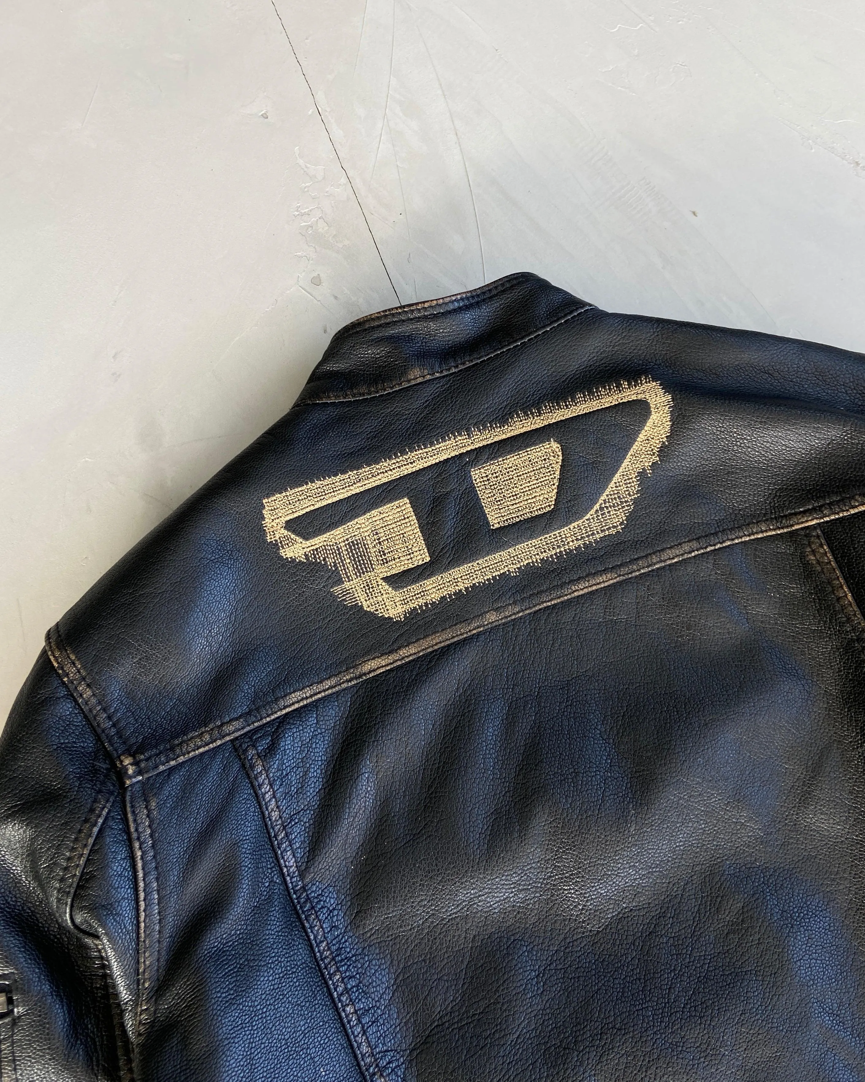 DIESEL VINTAGE 'D' LEATHER JACKET - M