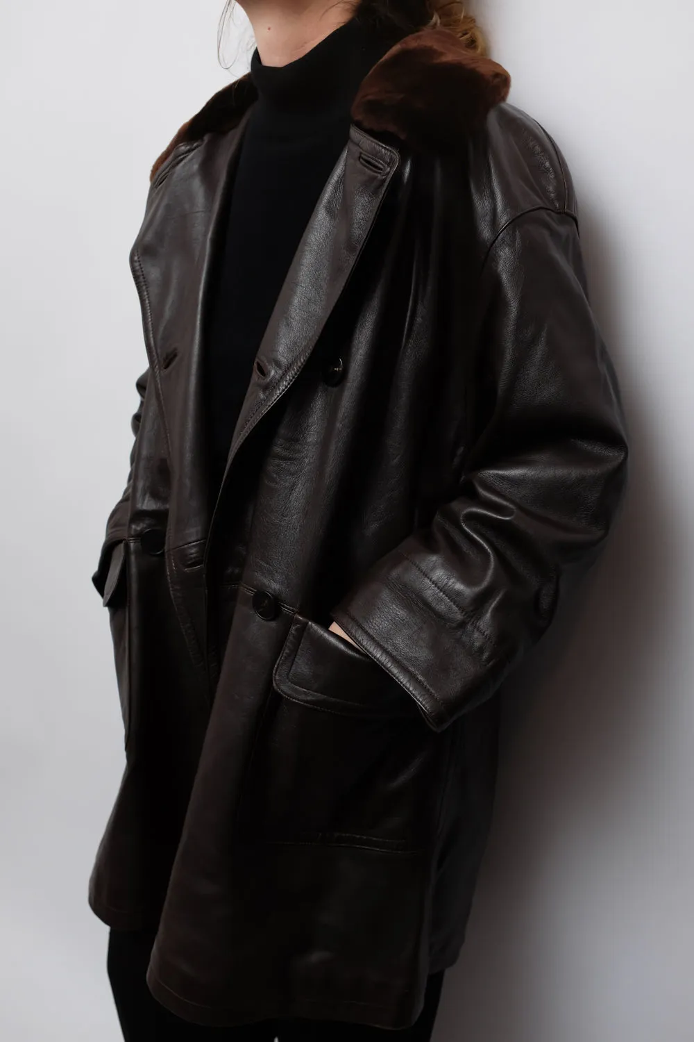 VINTAGE BROWN LEATHER COAT