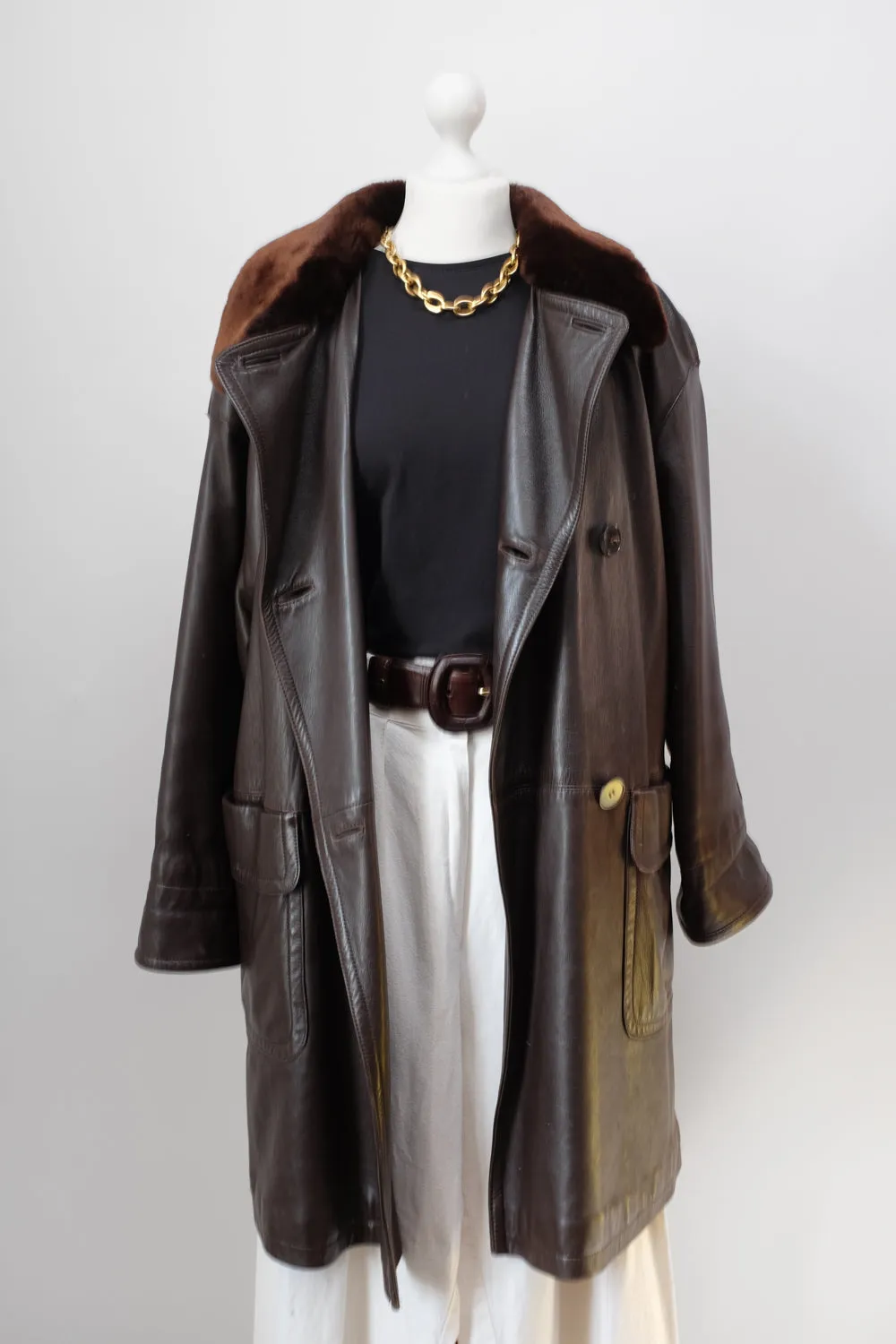 VINTAGE BROWN LEATHER COAT